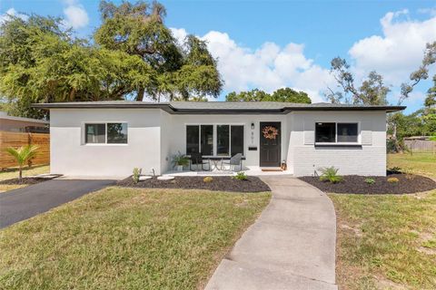Photo of 801 63rd Avenue S, St Petersburg, FL 33705 (MLS # TB8438188)