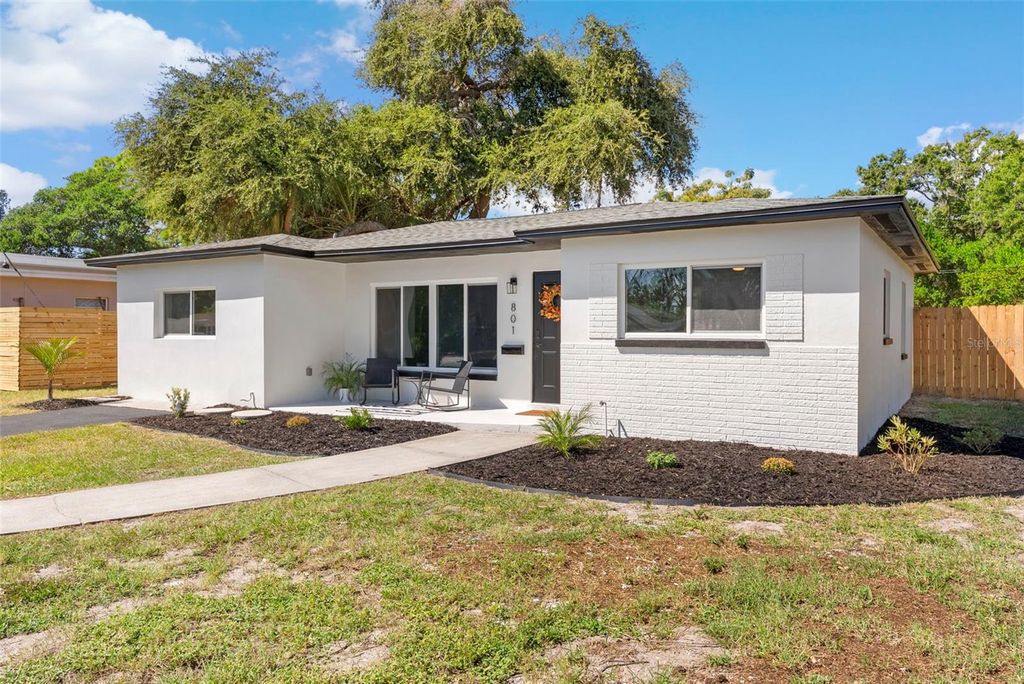 Photo of 801 63rd Avenue S, St Petersburg, FL 33705 (MLS # TB8438188)