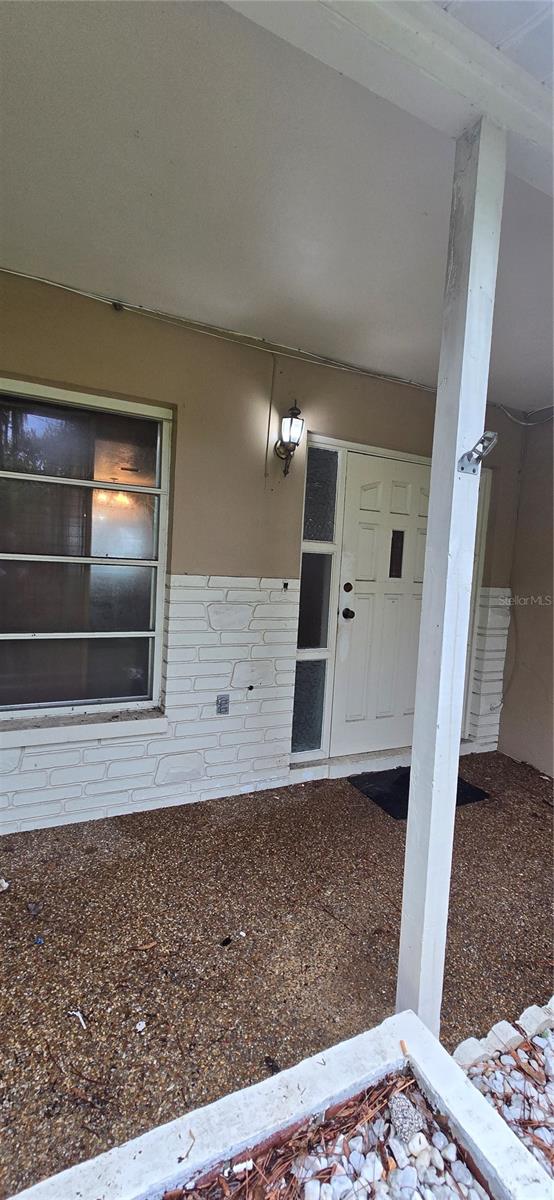 Waterfront Living in the Heart of New Port Richey!
Welcome to your new home– a beautifully updated waterfront property just minutes from the charming downtown district, where you’ll find festivals, local shops, unique restaurants, and the beloved farmer’s market.
This home has been thoughtfully refreshed with a newly renovated kitchen, new flooring throughout, and fresh interior paint, making it move-in ready. The property sits directly on a canal with its own private dock – perfect for boating, fishing, or simply soaking in Florida’s year-round sunshine.
Whether you’re looking for a full-time residence or a seasonal getaway, this home offers the perfect balance of comfort, convenience, and coastal charm. Imagine starting your mornings with a cup of coffee by the water and spending your evenings strolling through downtown New Port Richey’s lively community events.
Don’t miss the opportunity to rent a piece of waterfront paradise just minutes from all the action.