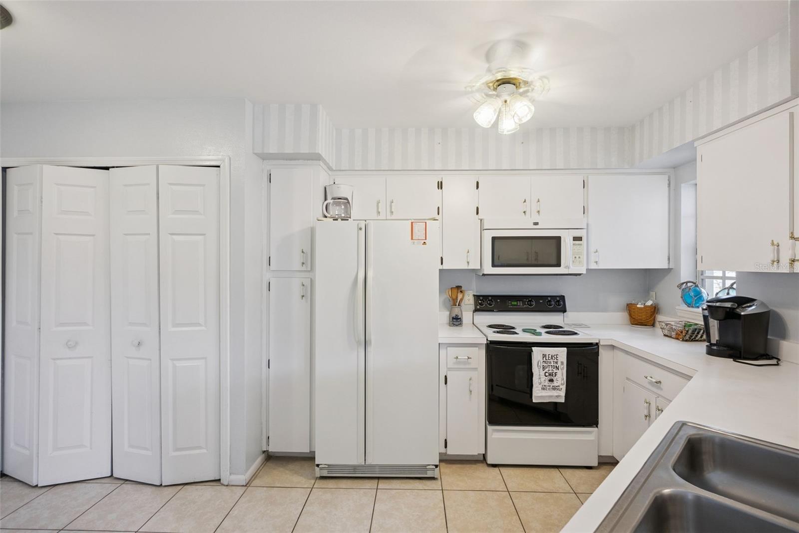 LAKE OLYMPIC TWNHS CONDO - Residential