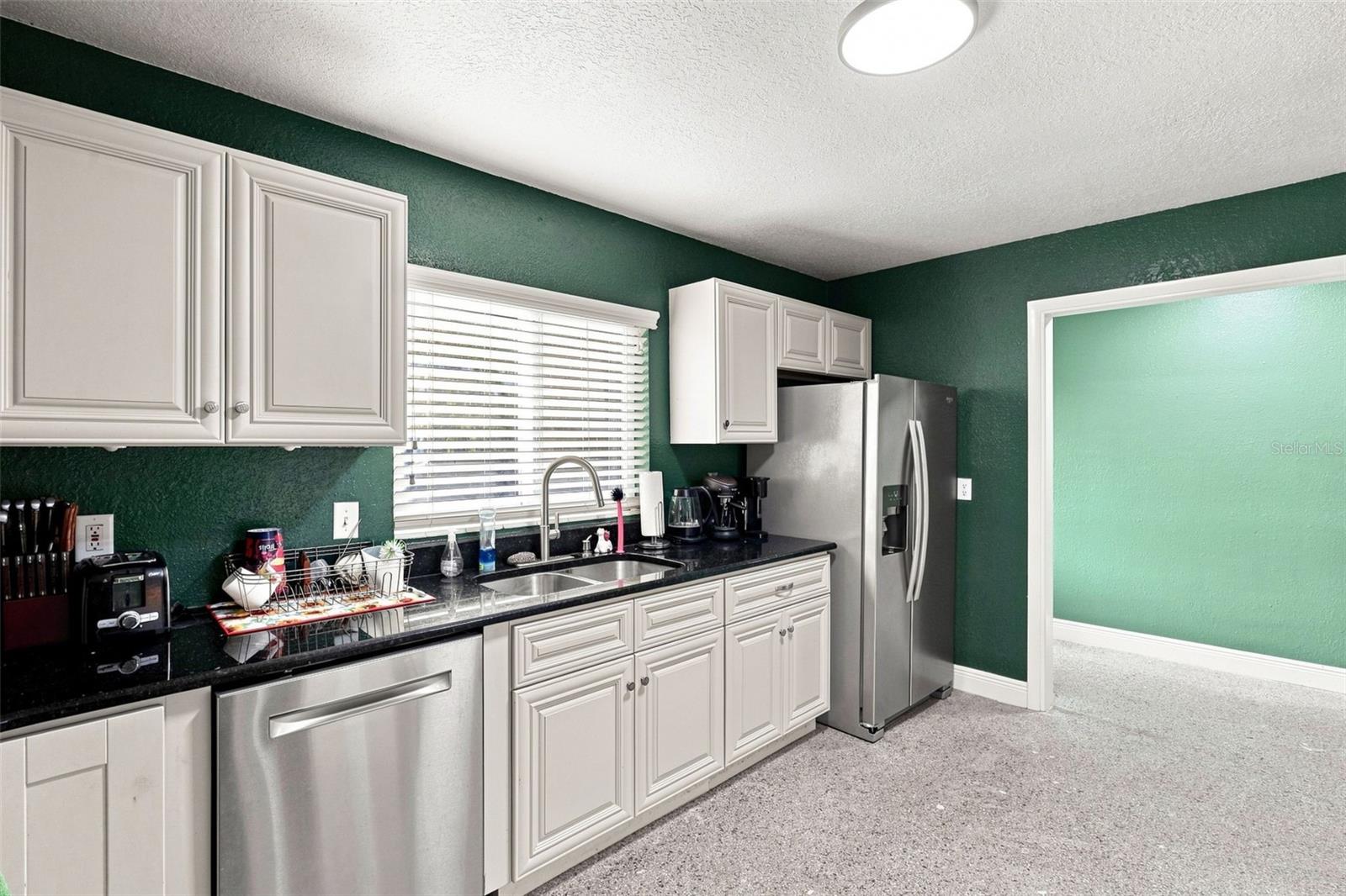 8405 OAK BLUFF DRIVE
