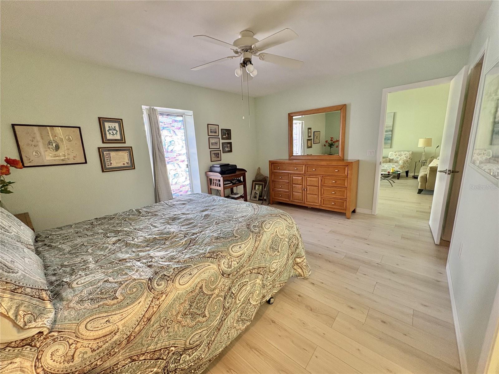 6468 HAMLET DRIVE 4B