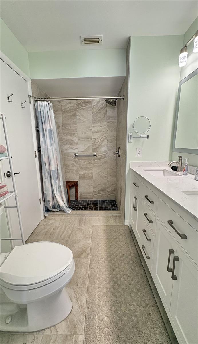 6468 HAMLET DRIVE 4B