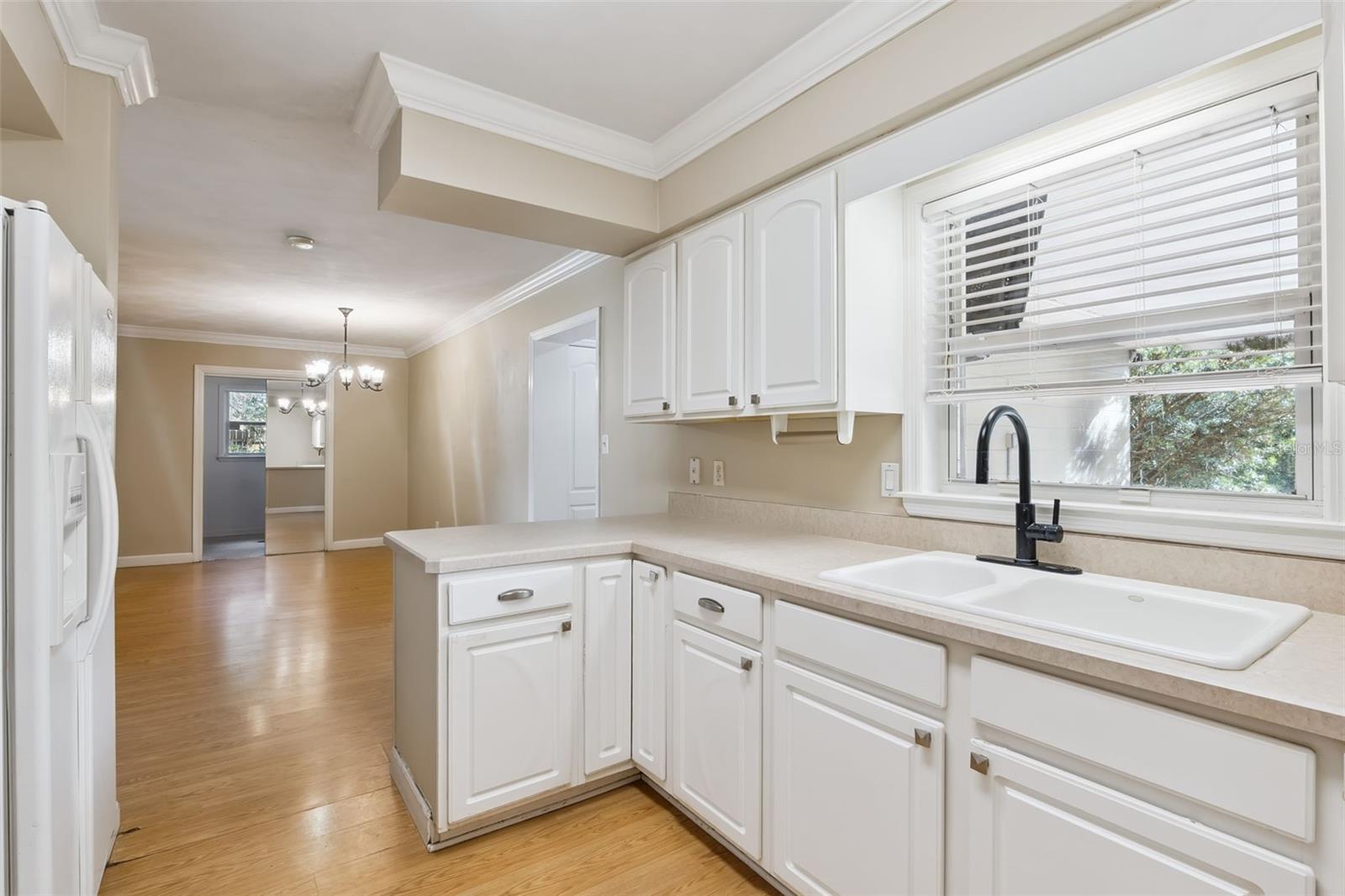 OAKLAND ESTATES 2ND SEC - Residential Lease