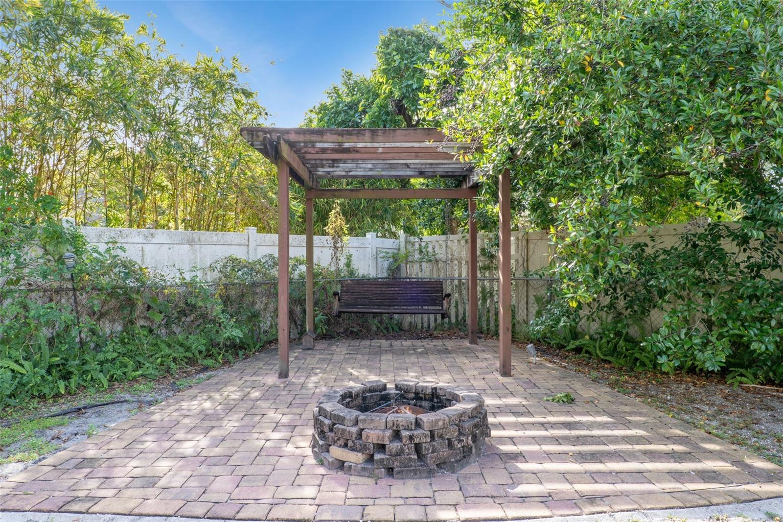 OAKLAND ESTATES 2ND SEC - Residential Lease