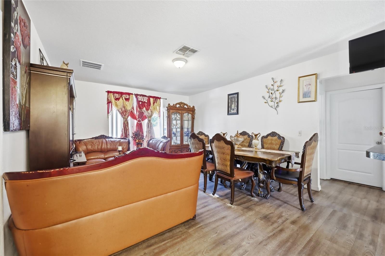 ROBINSON HILLS - Residential