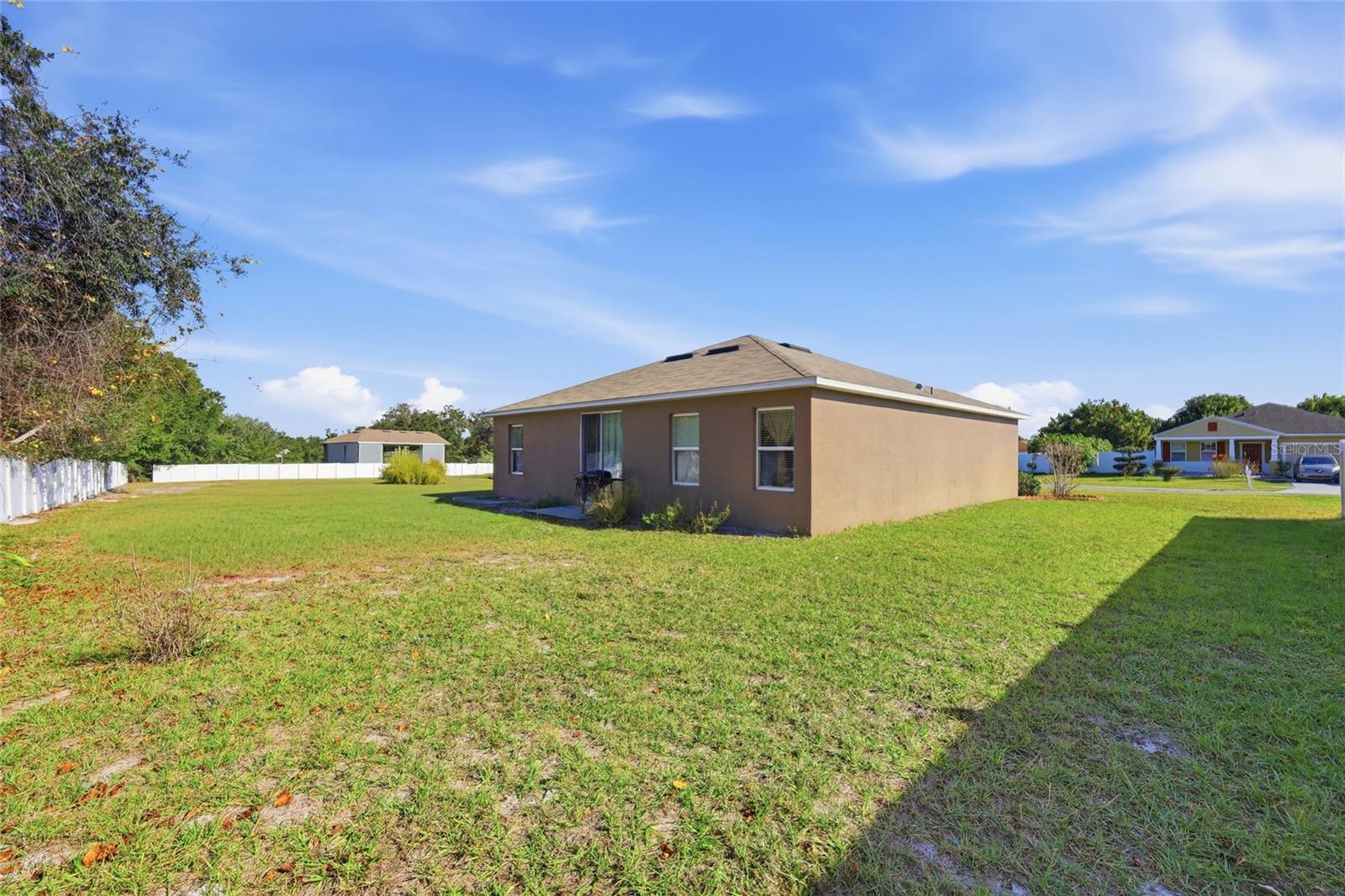 ROBINSON HILLS - Residential