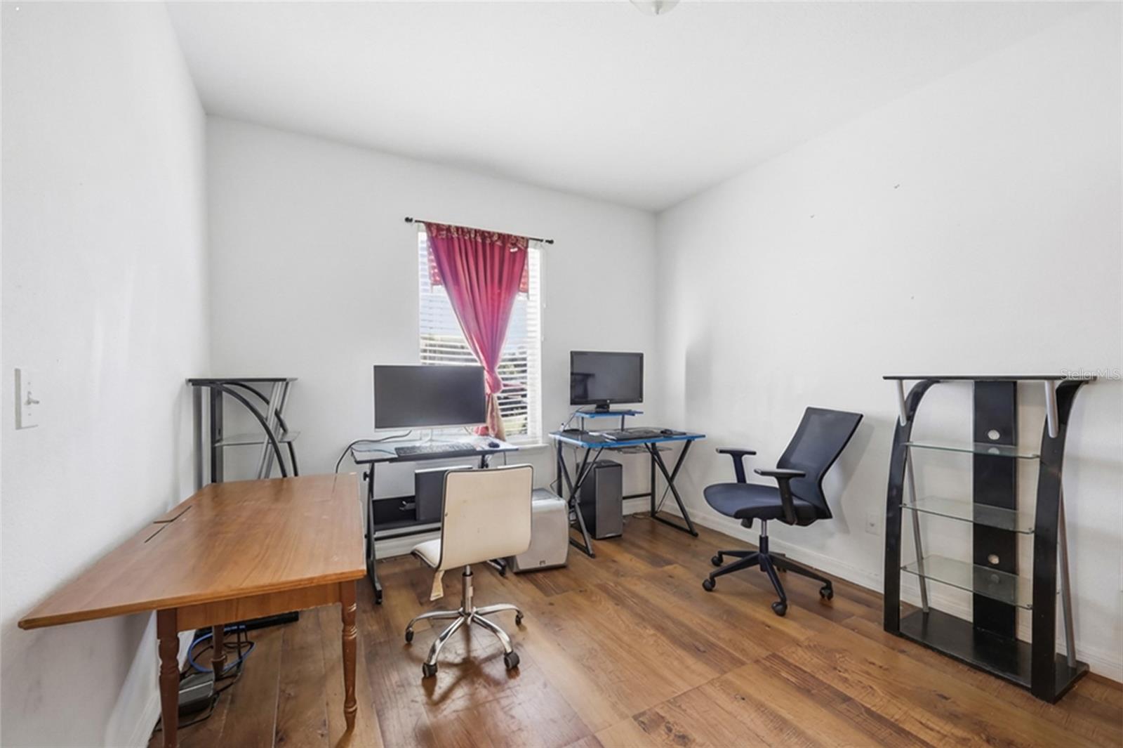 ROBINSON HILLS - Residential