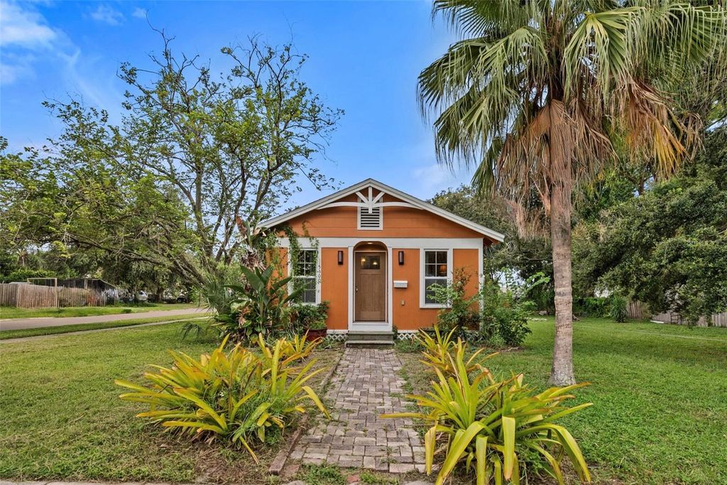 Photo of 5300 7th Avenue N, St Petersburg, FL 33710 (MLS # TB8425476)