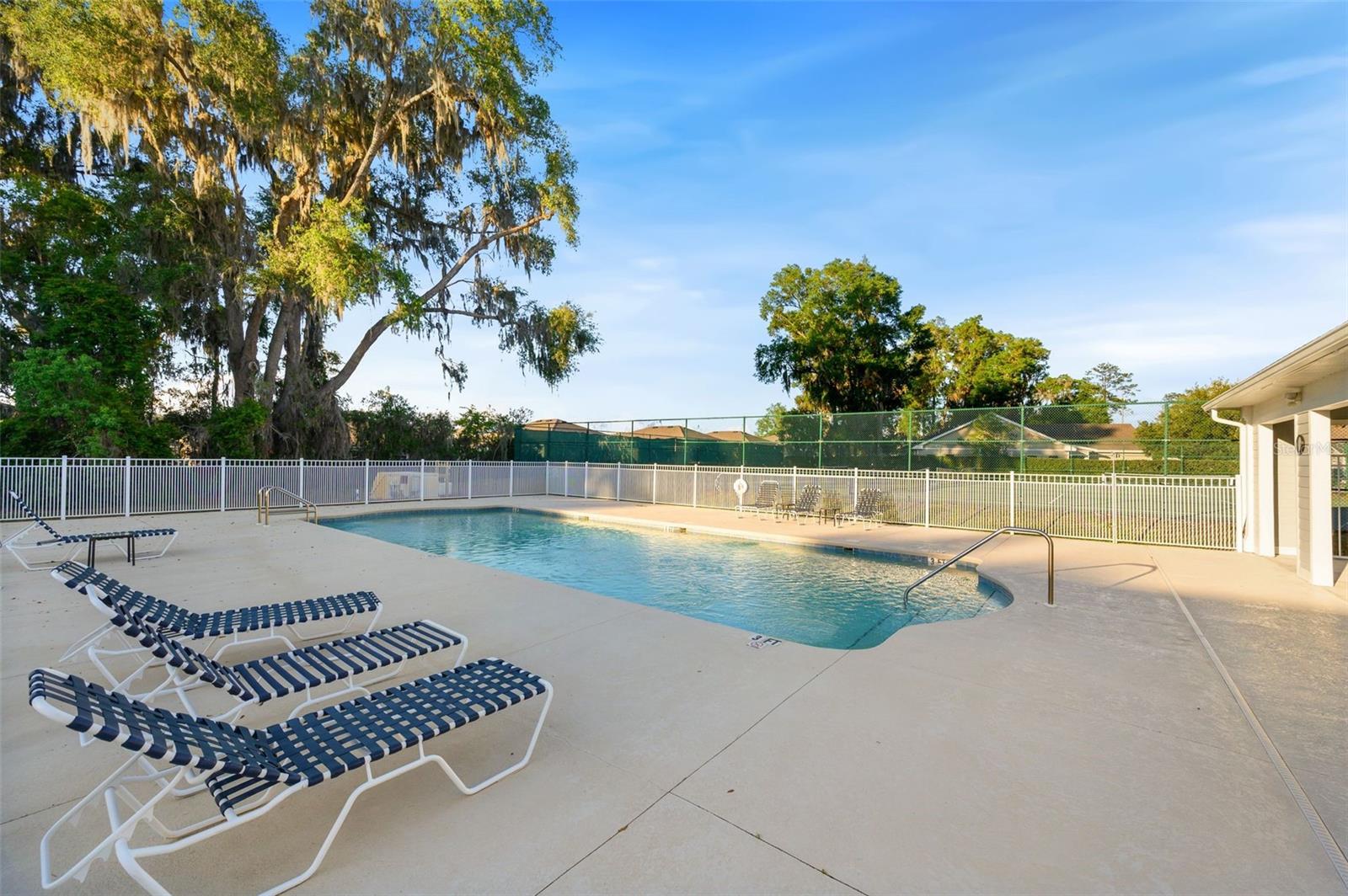 VILLAS OF WEST END UNIT B PH 1 - Residential