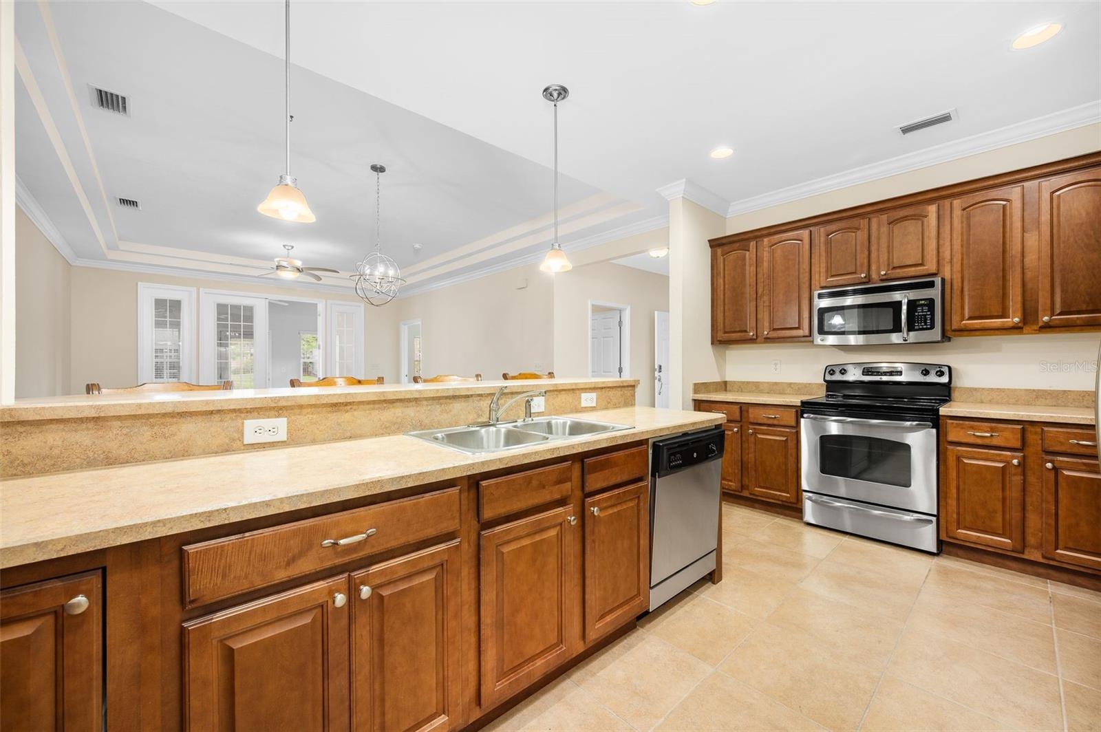 VILLAS OF WEST END UNIT B PH 1 - Residential