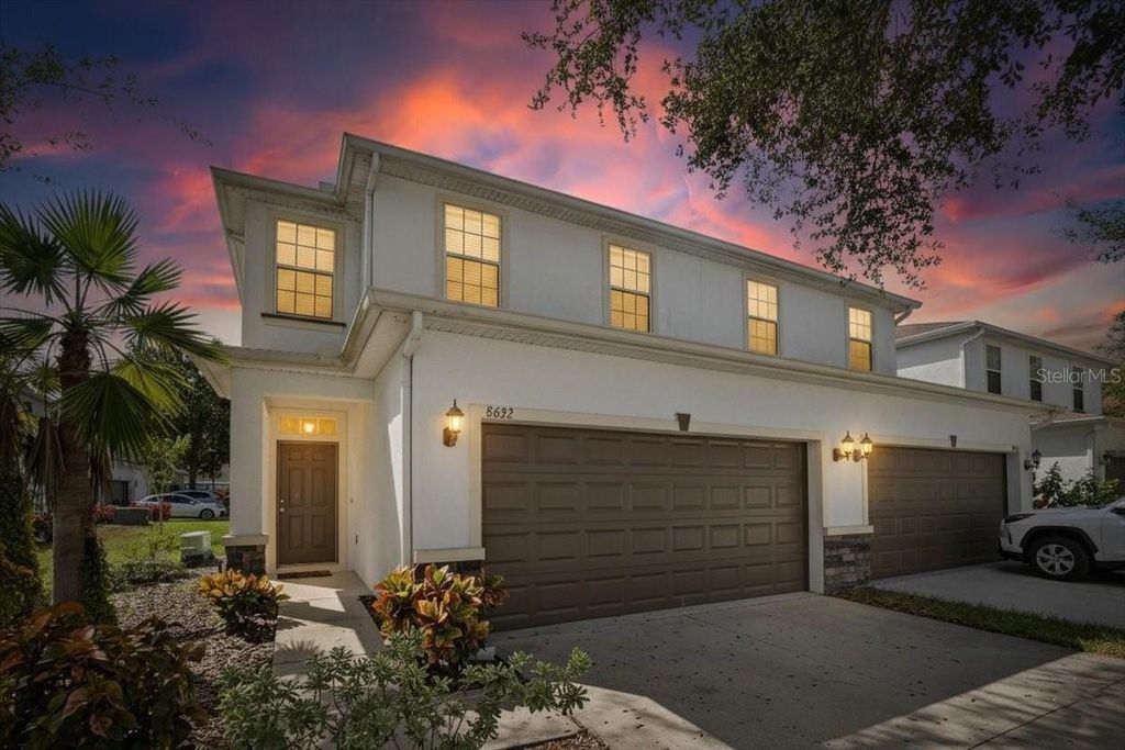 Photo of 8632 Miramar Terrace Circle, Temple Terrace, FL 33637 (MLS # TB8417207)