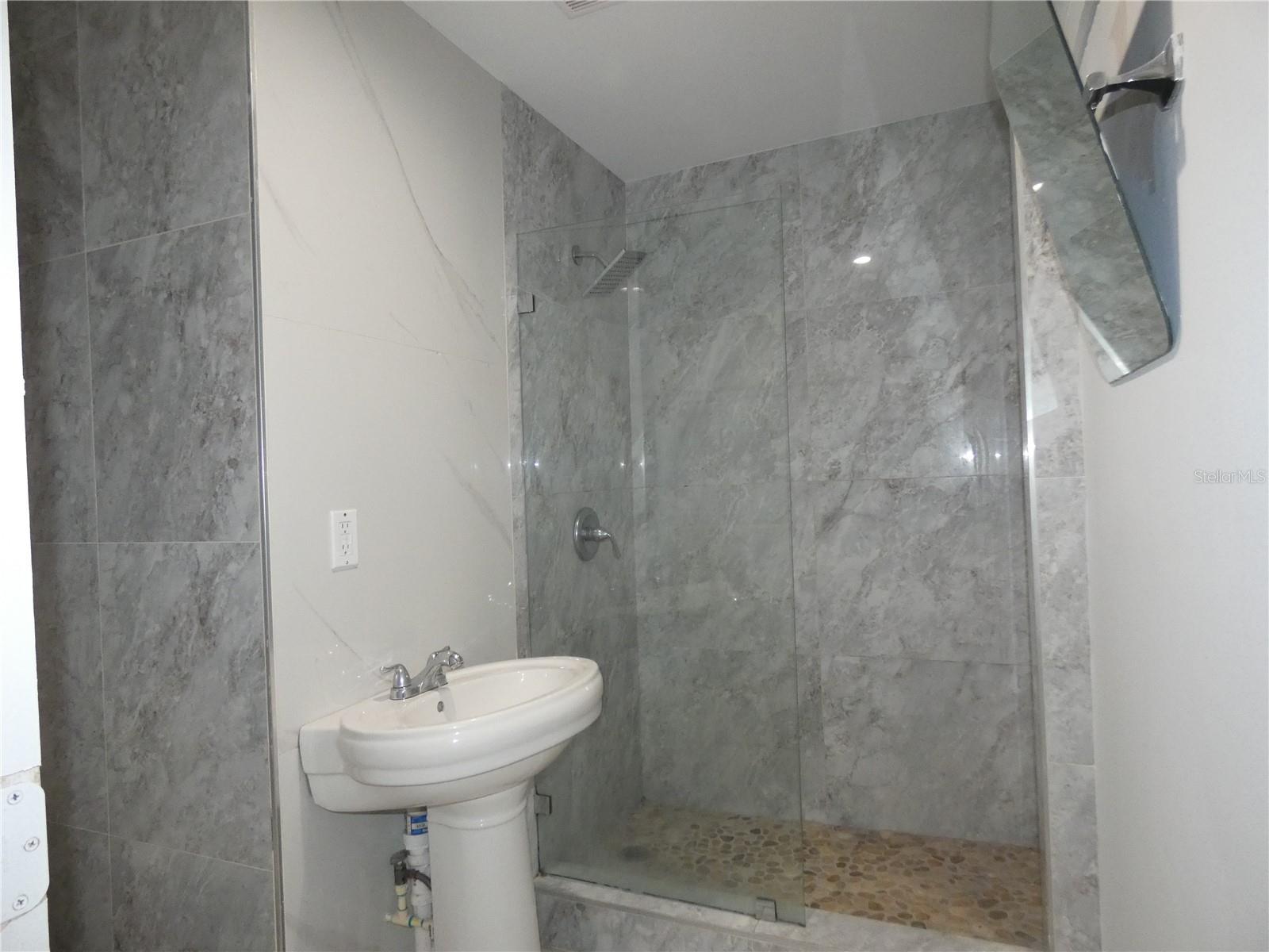 DELAY PARK - Residential