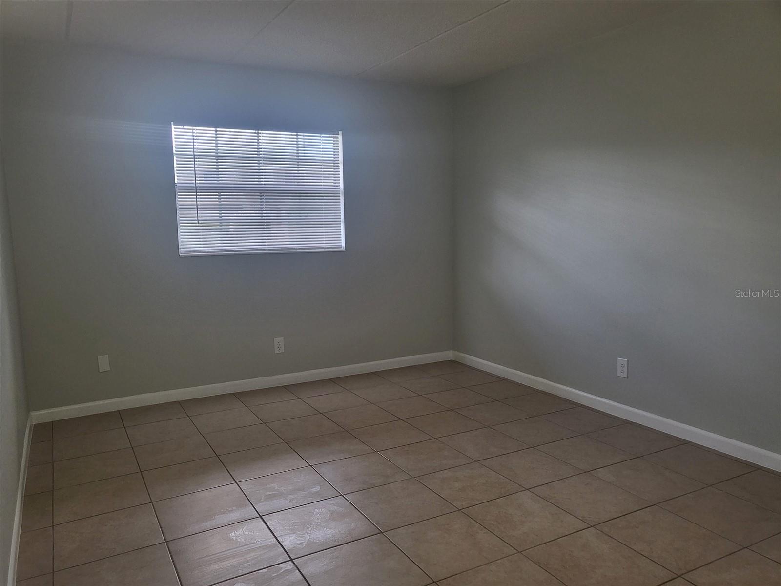TAVARES LAKEVIEW CONDO - Residential