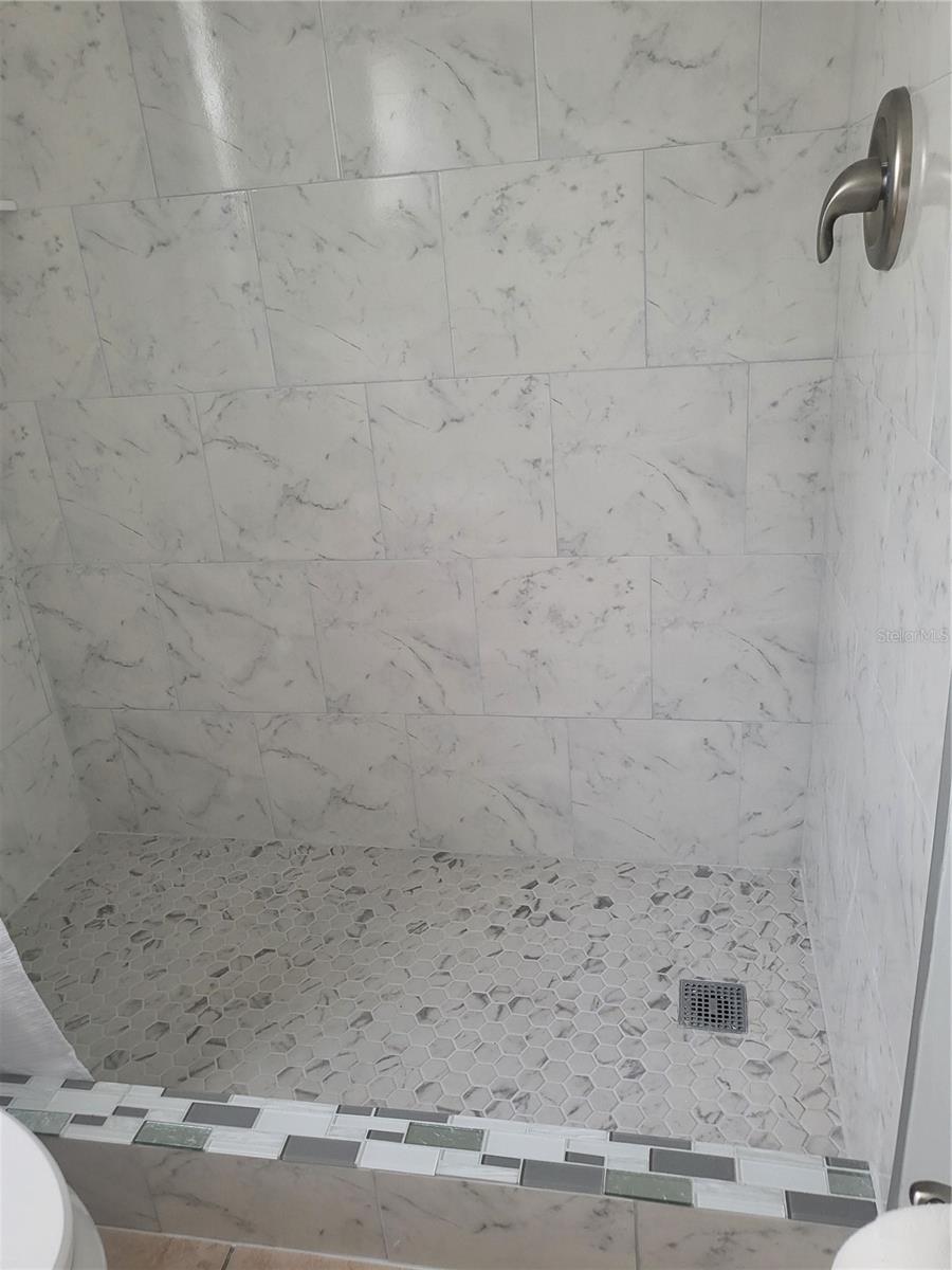 TAVARES LAKEVIEW CONDO - Residential