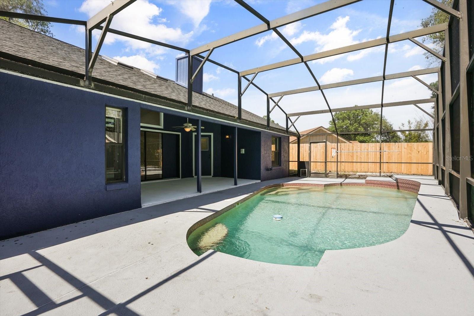 LONGWOOD GREEN REP - Residential