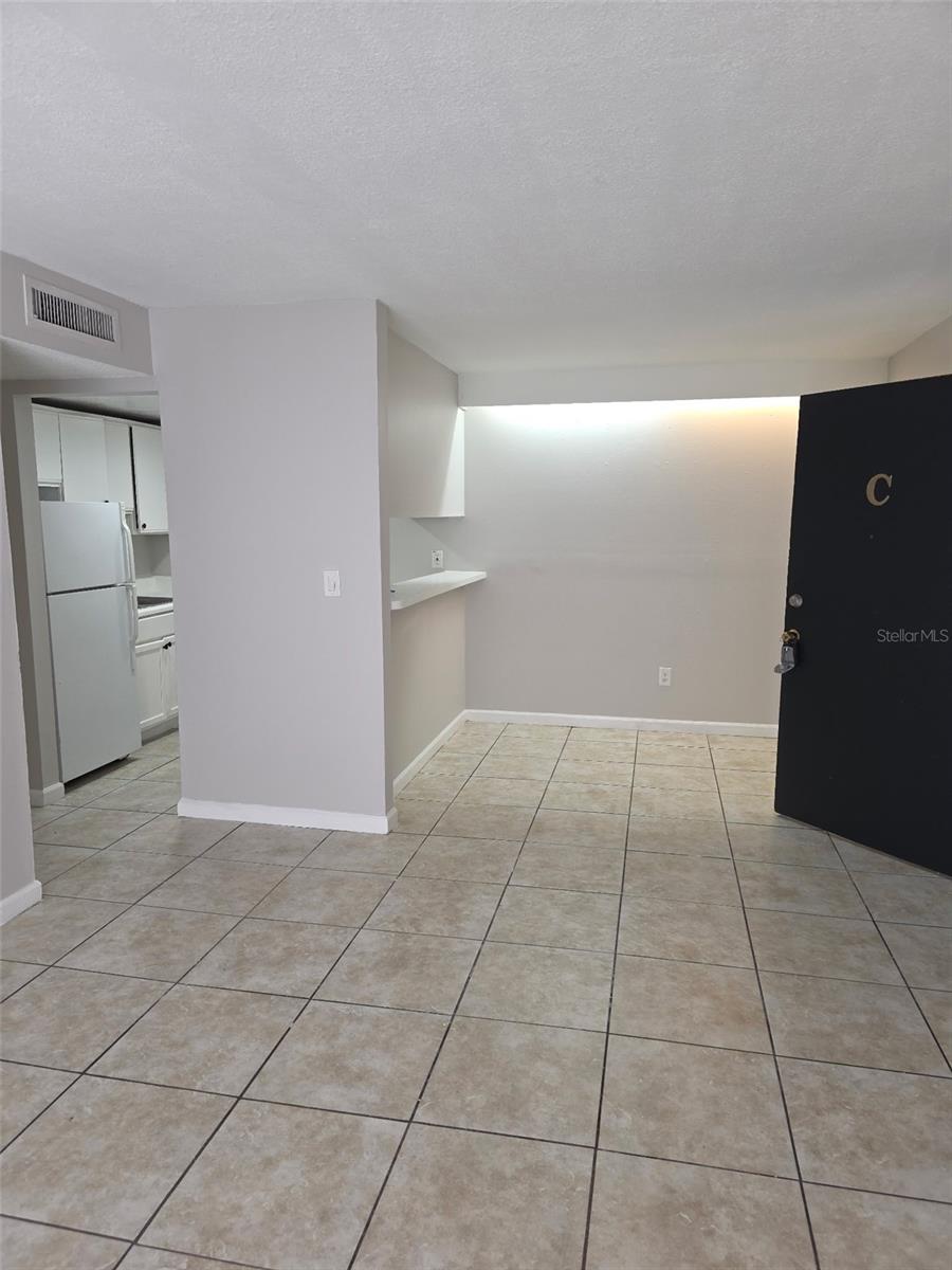 WEATHERLY YACHT CLUB CONDO AT LAKE - Residential