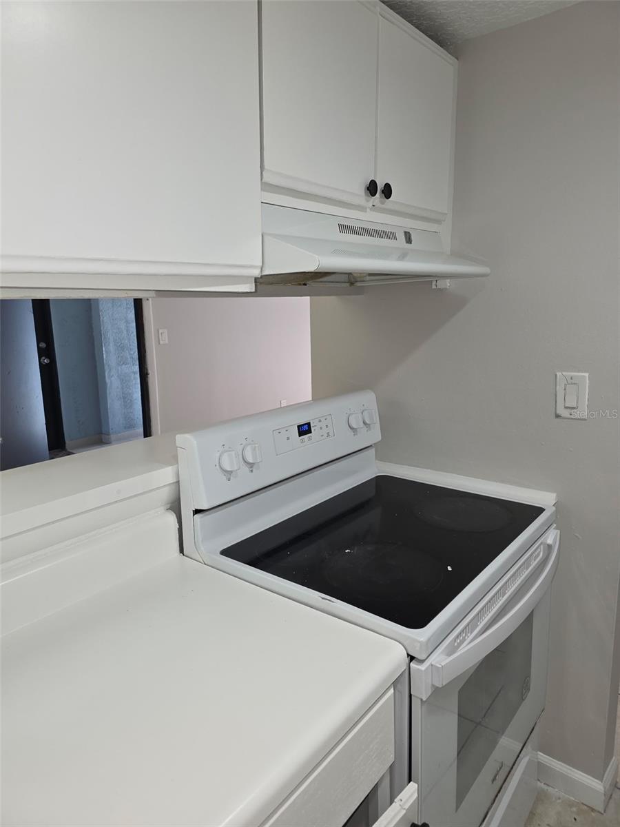 WEATHERLY YACHT CLUB CONDO AT LAKE - Residential