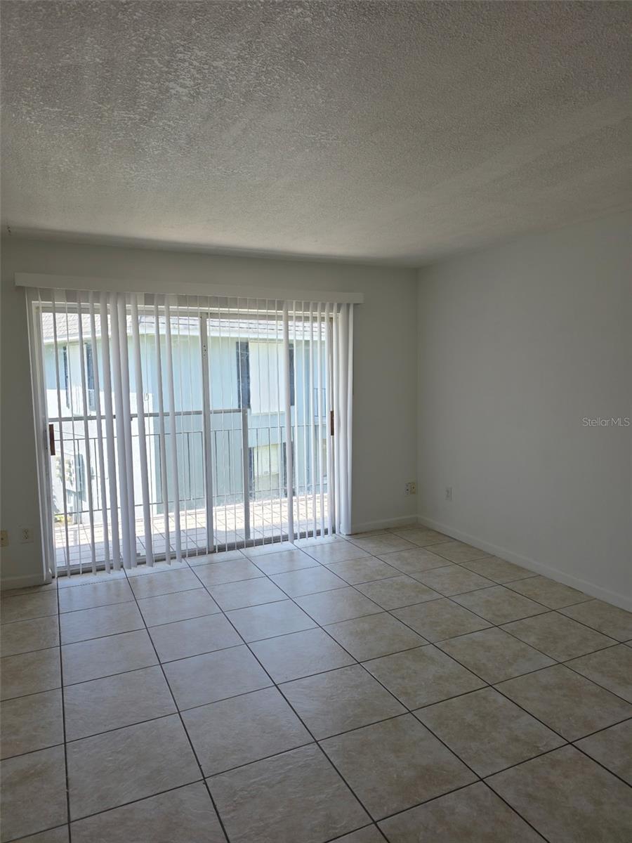 921 W OAK RIDGE ROAD C