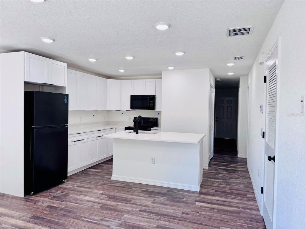 Photo of 27063 Washington Street, Punta Gorda, FL 33983 (MLS # O6352750)