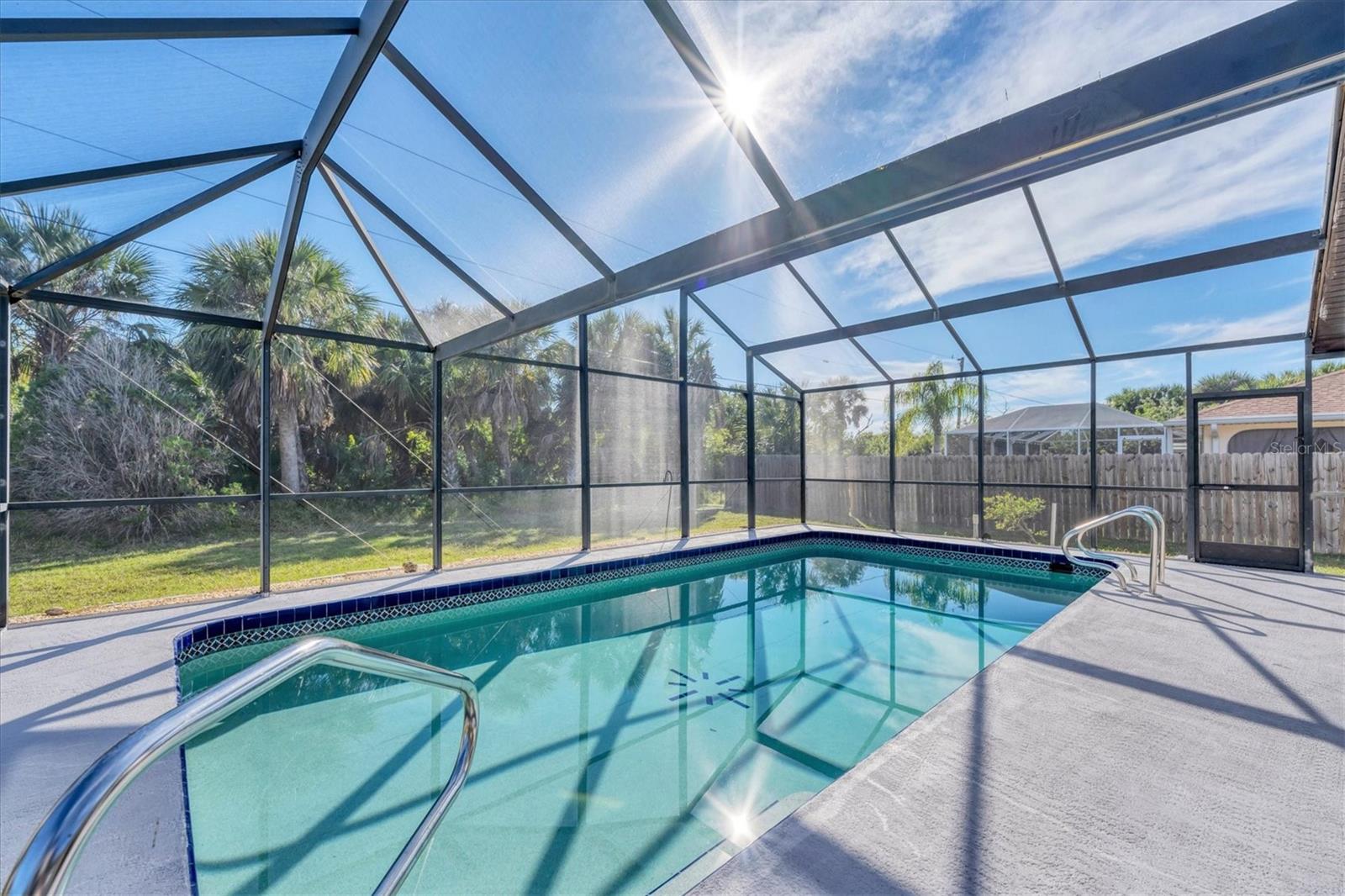 18091 EAU GALLIE CIRCLE