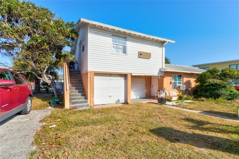 Photo of 533 Eastwood Lane, Daytona Beach, FL 32118 (MLS # V4946494)