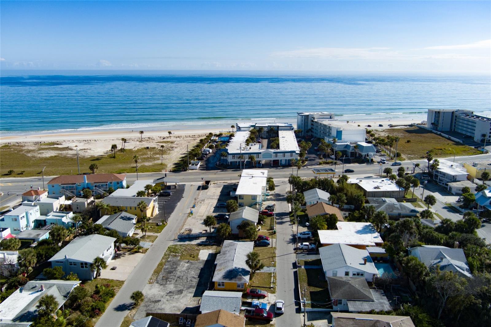 HUSTONS DAYTONA BEACH - Residential