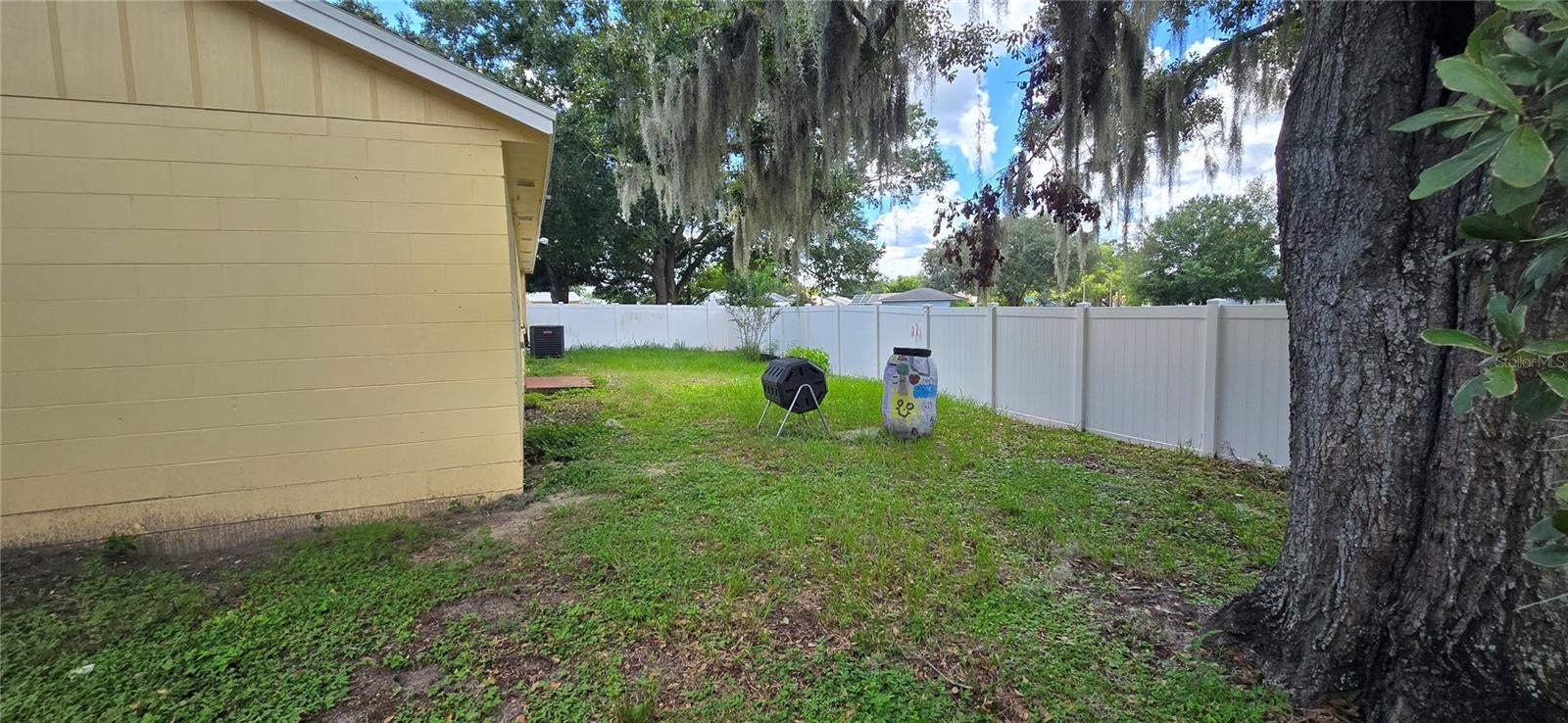 348 VINEYARD DRIVE