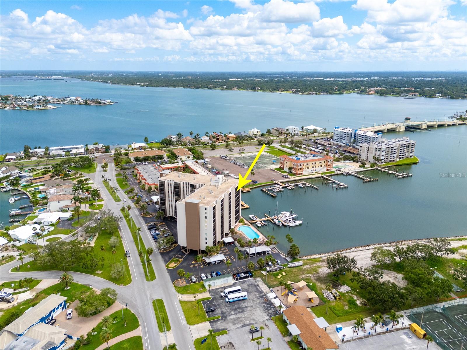 PARADISE ISLAND TOWERS CONDO - Residential