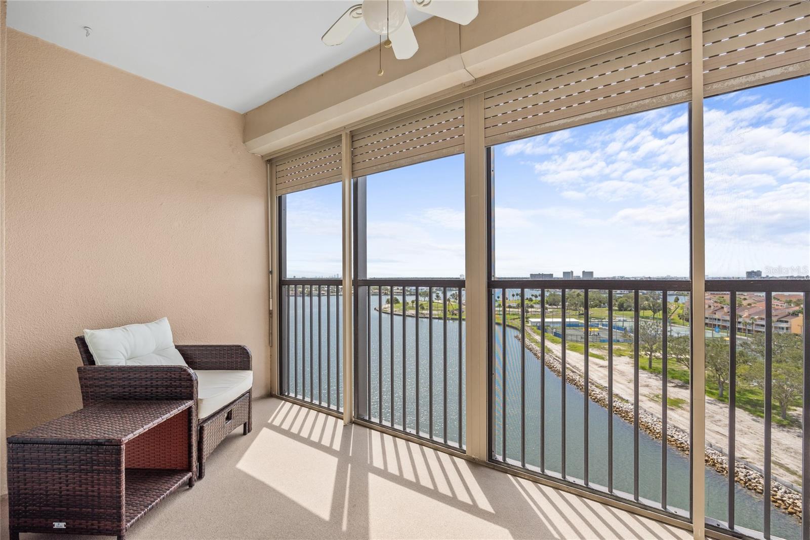 PARADISE ISLAND TOWERS CONDO - Residential