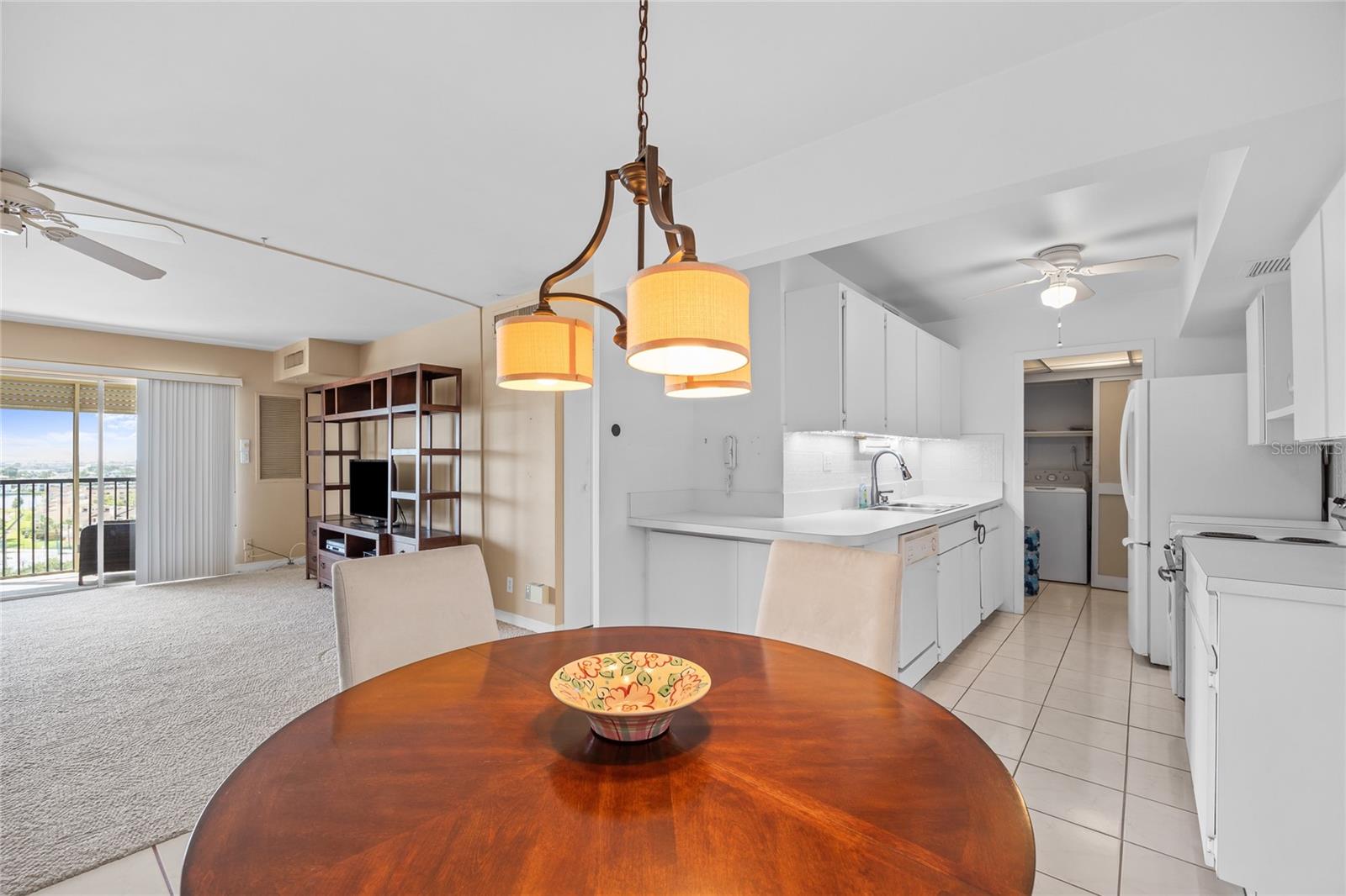 PARADISE ISLAND TOWERS CONDO - Residential