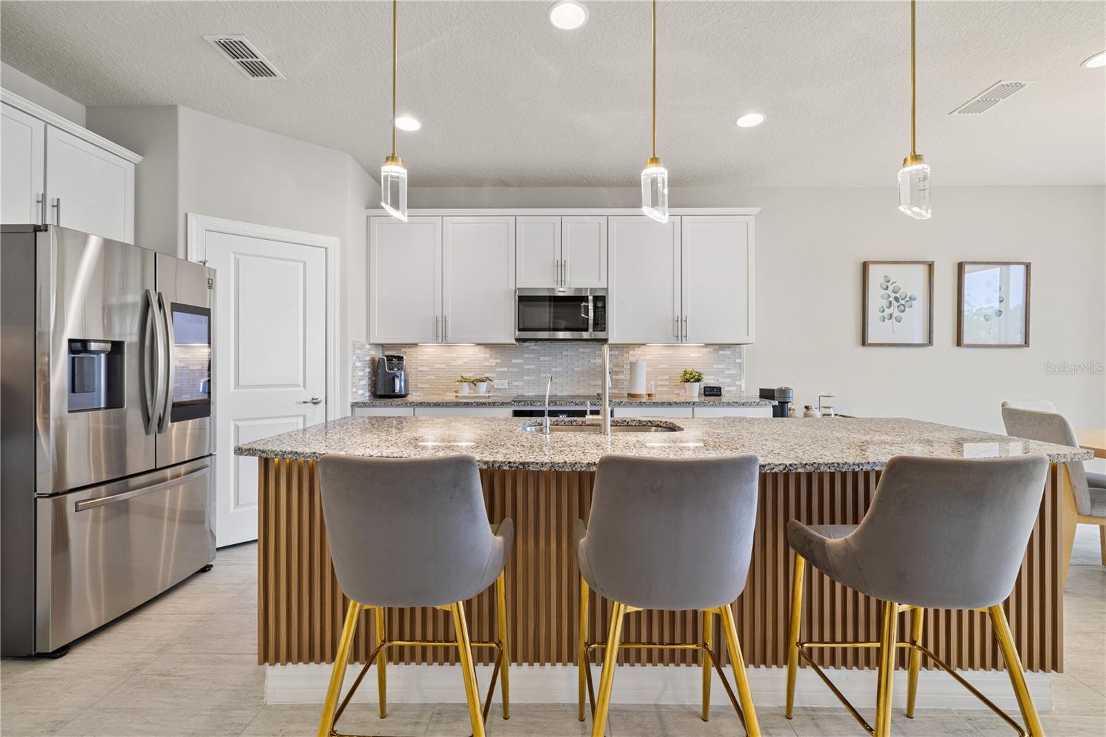 CROWN POINTE COVE - Residential