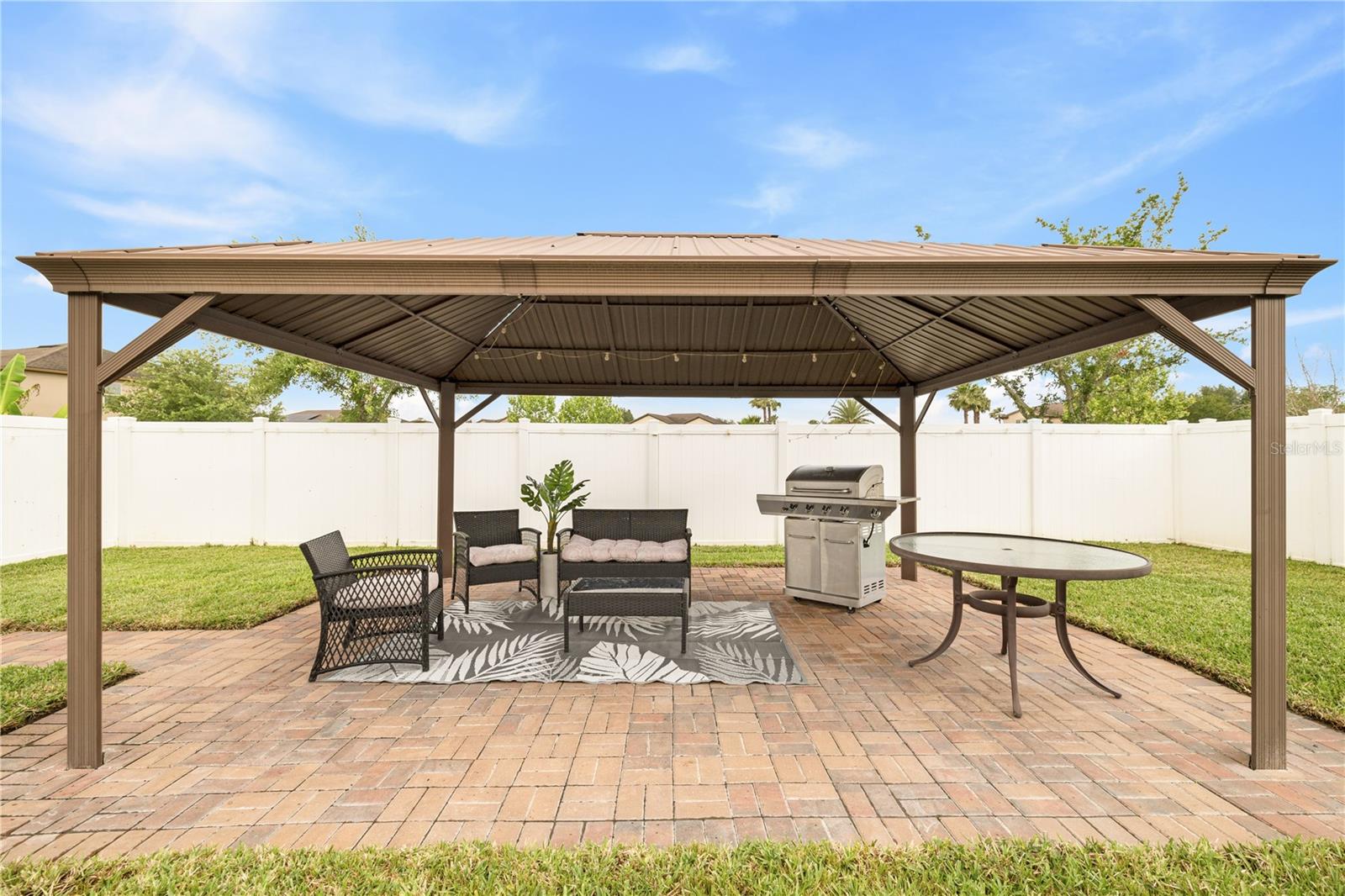 CROWN POINTE COVE - Residential