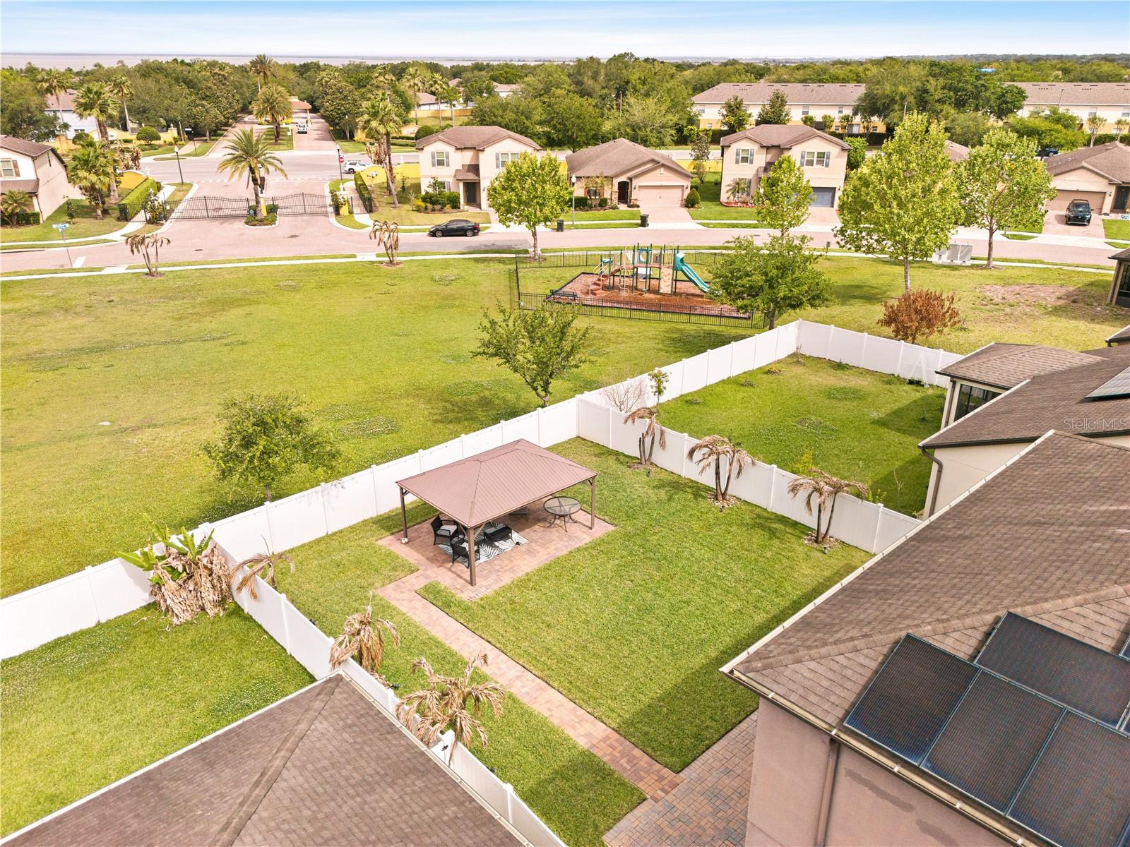 CROWN POINTE COVE - Residential