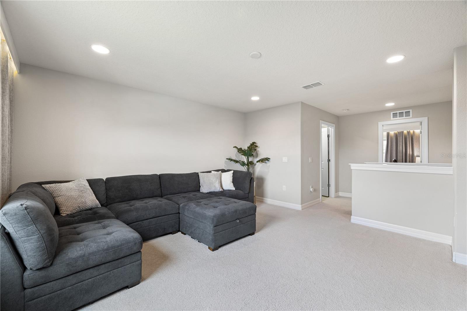 CROWN POINTE COVE - Residential