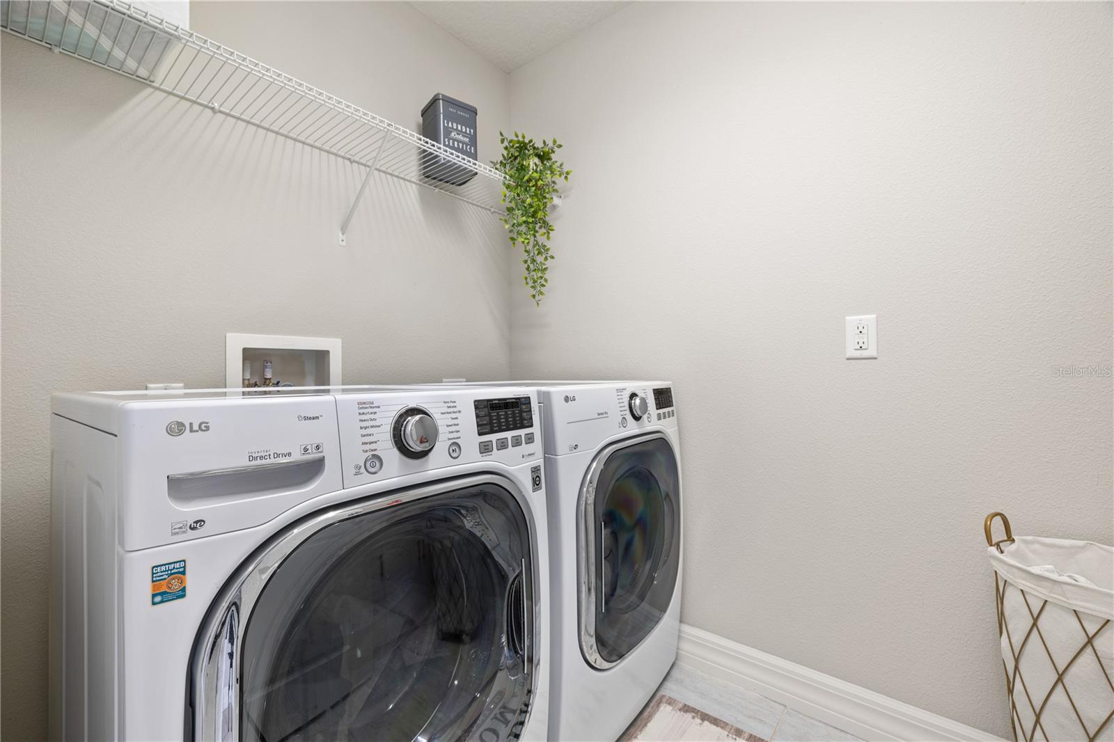 CROWN POINTE COVE - Residential