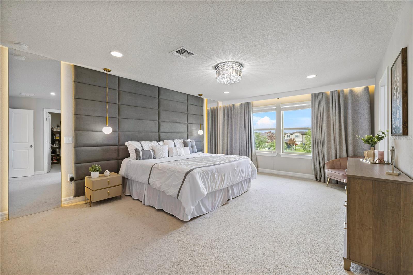 CROWN POINTE COVE - Residential