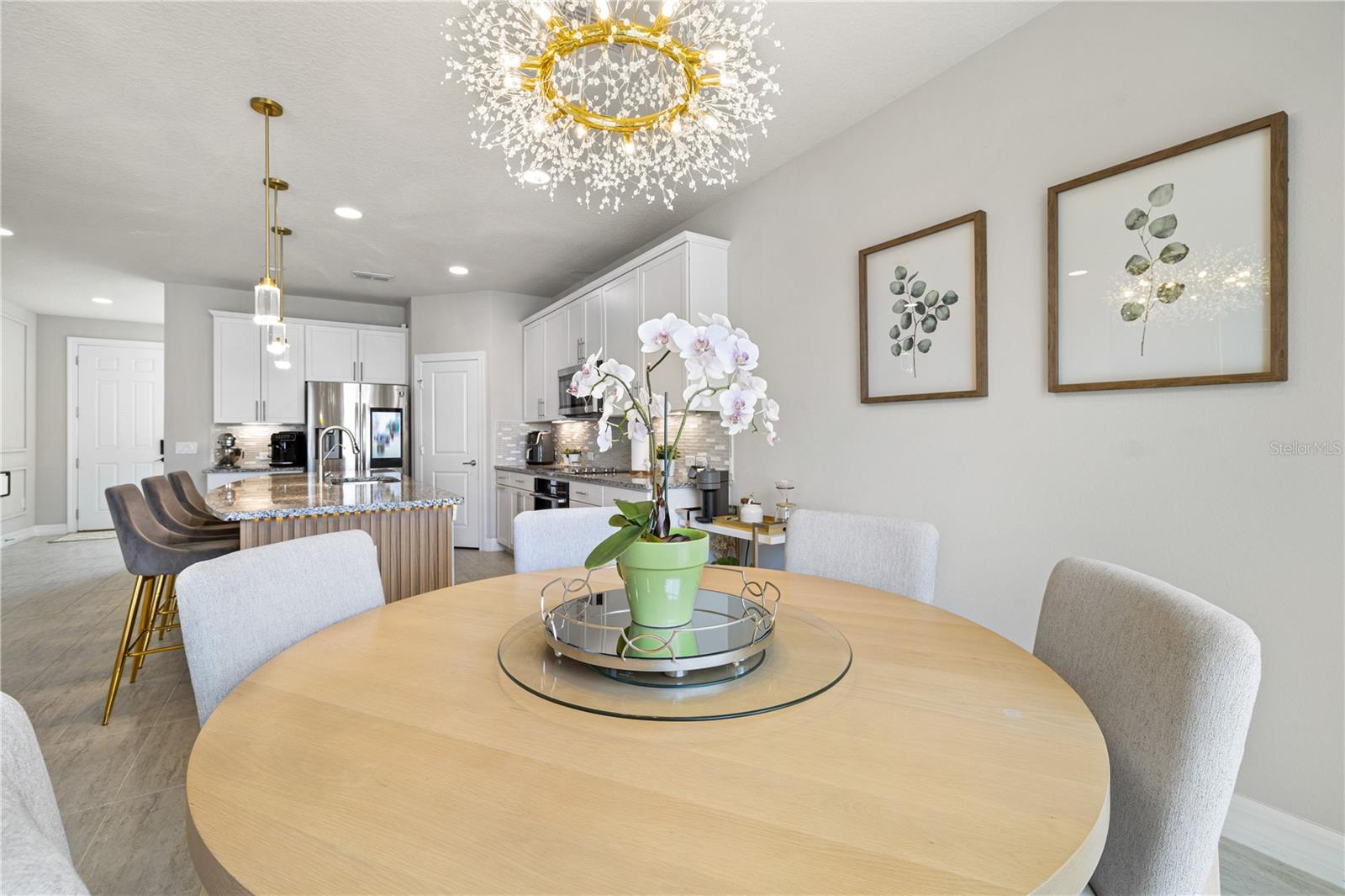 CROWN POINTE COVE - Residential