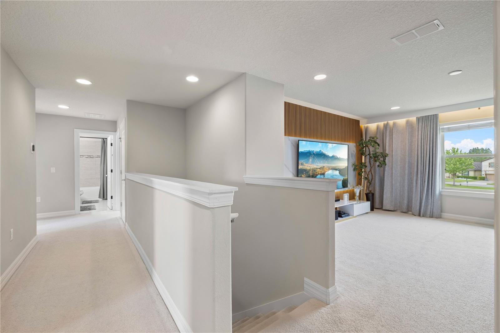 CROWN POINTE COVE - Residential