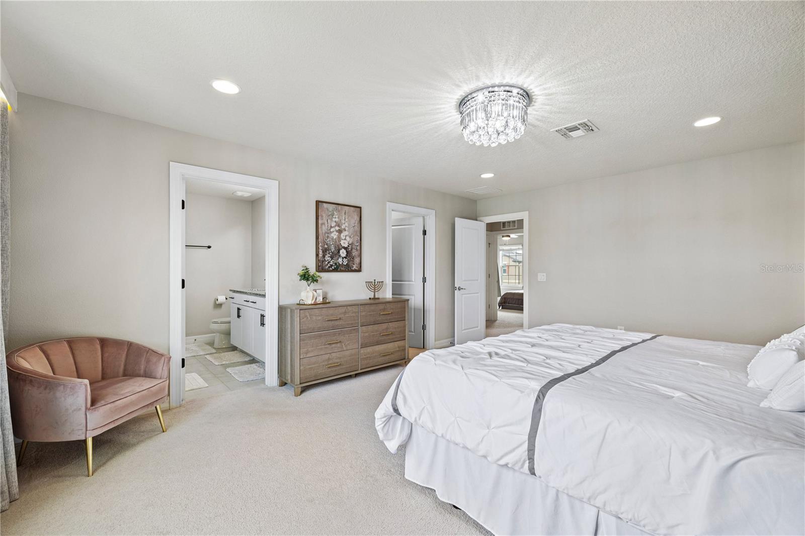 CROWN POINTE COVE - Residential