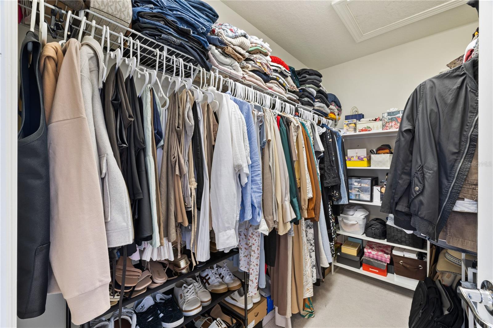 CROWN POINTE COVE - Residential