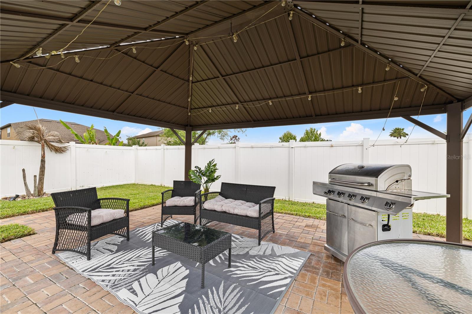 CROWN POINTE COVE - Residential