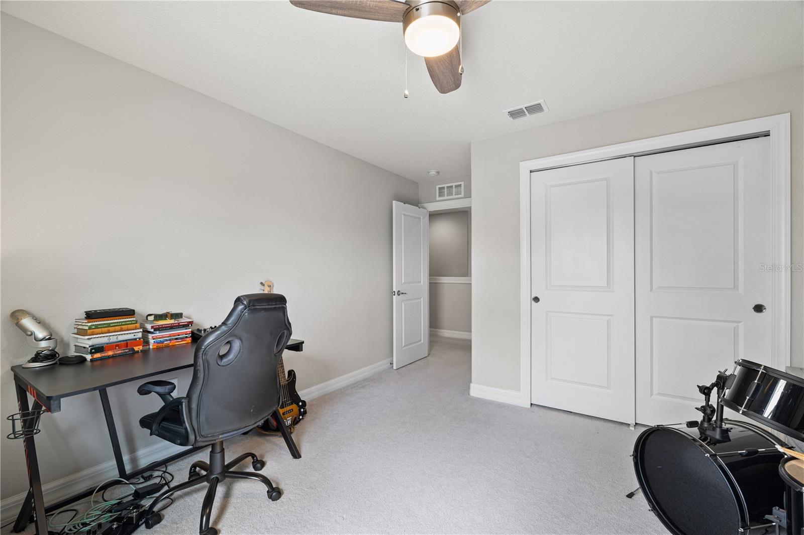 CROWN POINTE COVE - Residential