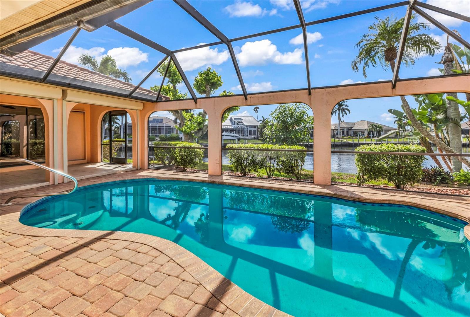 4045 TURTLE DOVE CIRCLE