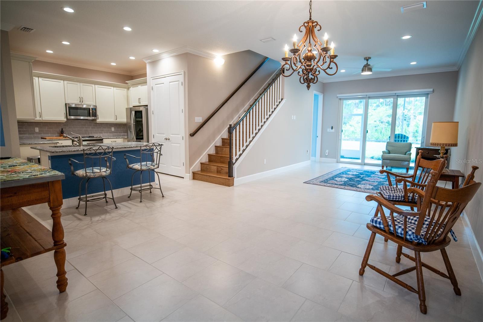 76 LONGRIDGE LANE