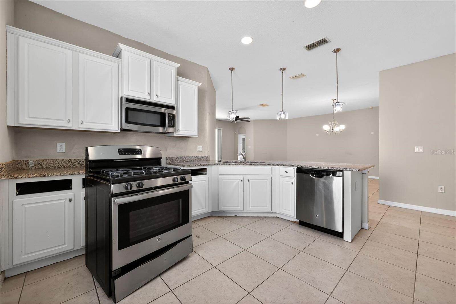 TRAFALGAR VILLAGE PH 3 - Residential