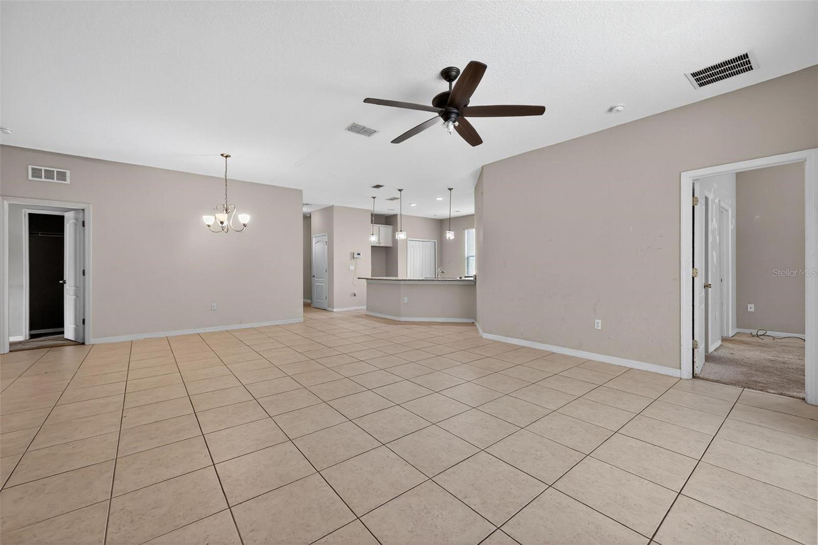 TRAFALGAR VILLAGE PH 3 - Residential