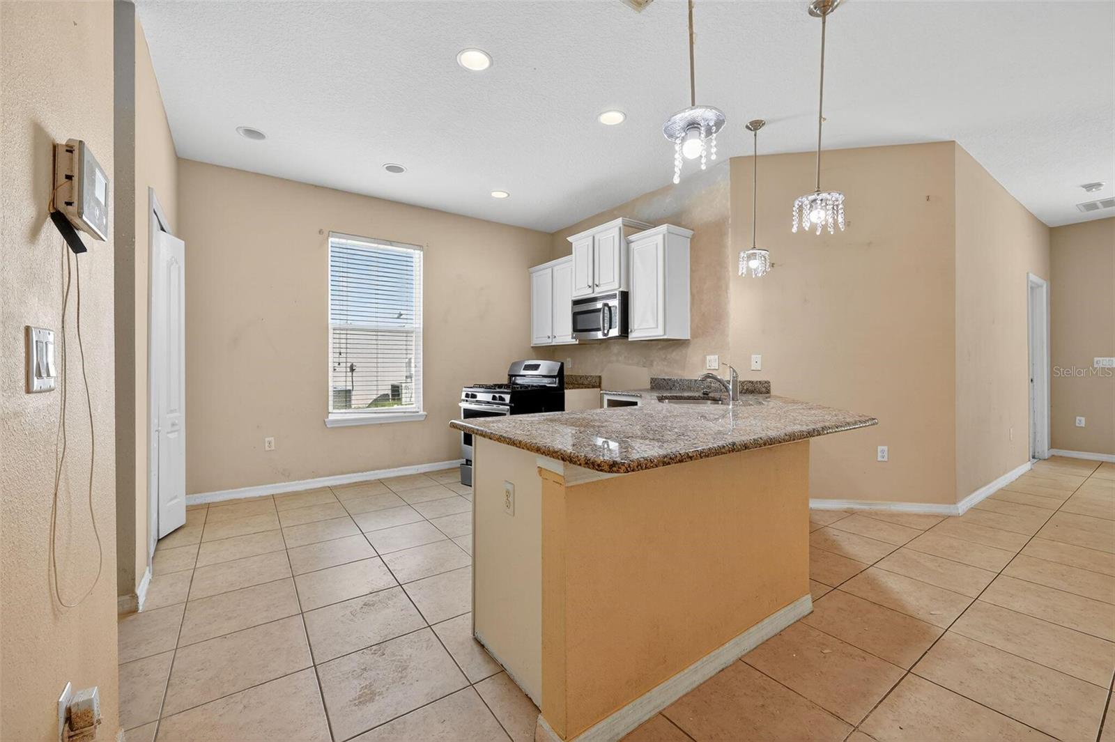 TRAFALGAR VILLAGE PH 3 - Residential