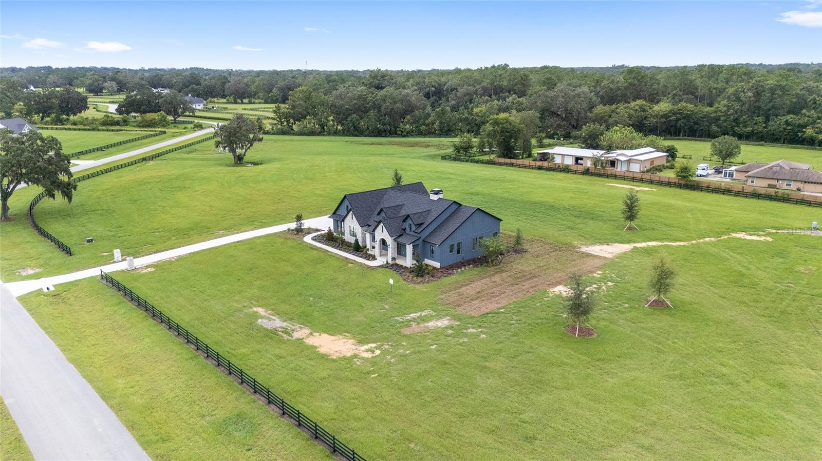 SAND HILL CREEK - Residential