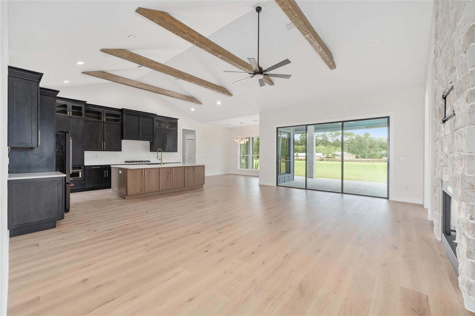 SAND HILL CREEK - Residential